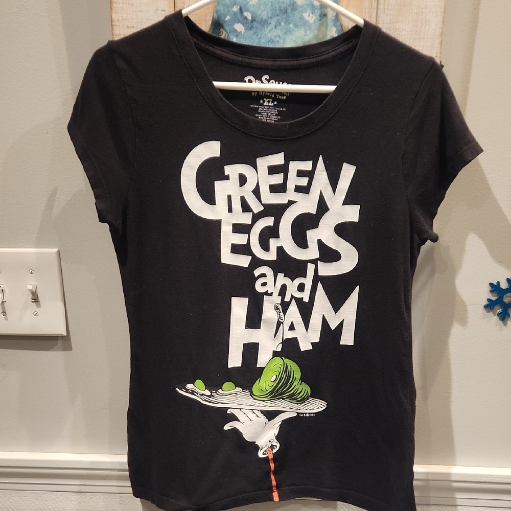 EUC Dr. Seuss Green Eggs and Ham Women's Sz XL T-Shirt